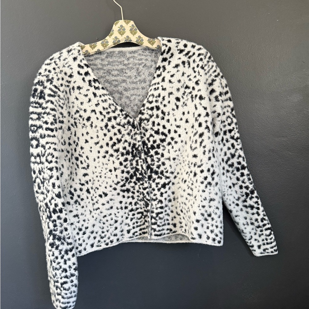 Leopard Print V-Neck Sweater